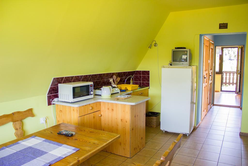 Hacjenda - Apartamenty I Pokoje Goscinne Czarna Gora Luaran gambar