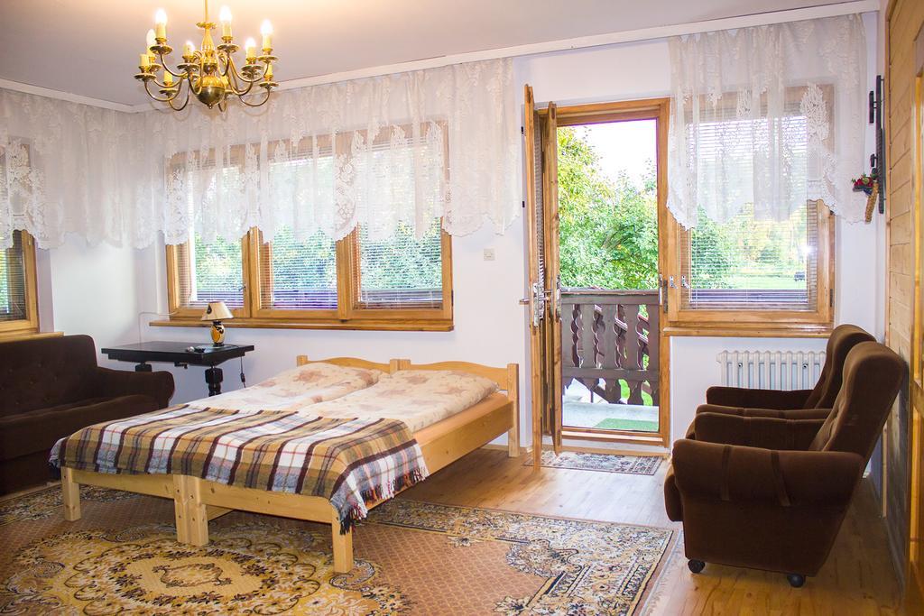 Hacjenda - Apartamenty I Pokoje Goscinne Czarna Gora Luaran gambar