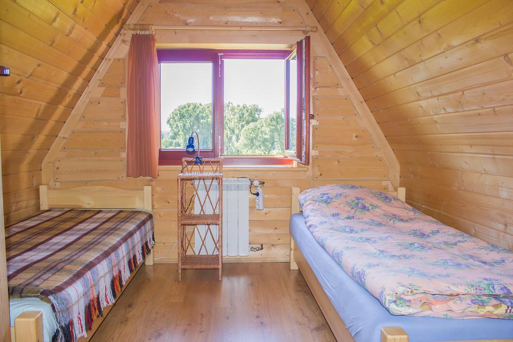 Hacjenda - Apartamenty I Pokoje Goscinne Czarna Gora Luaran gambar