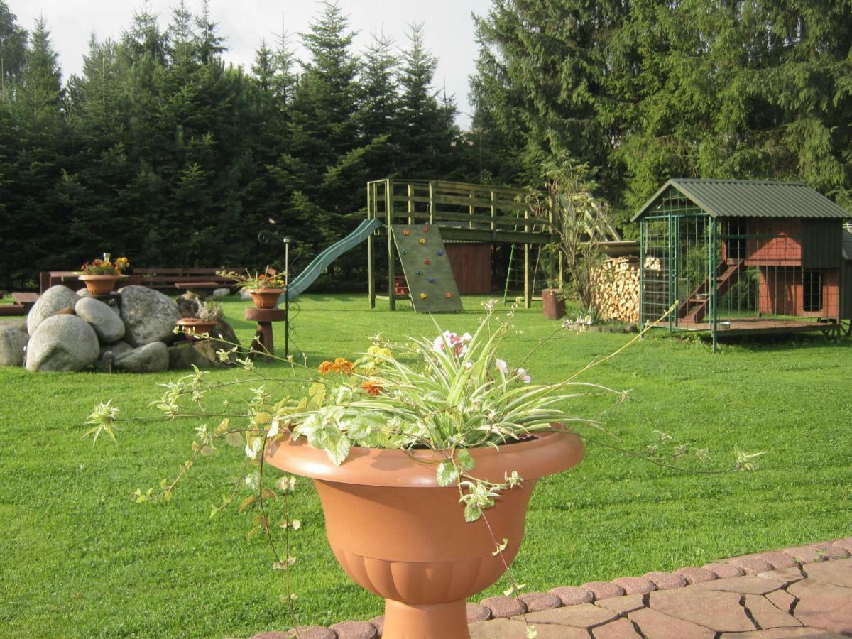 Hacjenda - Apartamenty I Pokoje Goscinne Czarna Gora Luaran gambar